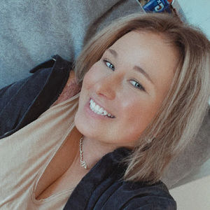 Meet your Posher, Michaela